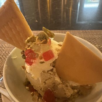 La Violetta - Pistachios ice cream - Italian Near Me - Sarasota, Florida