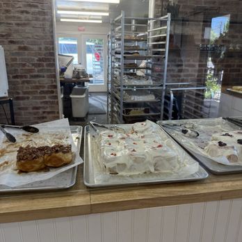 Midway Bakery - Bakeries Near Me
