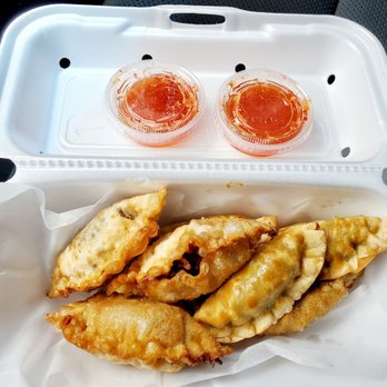 Ginger's Cafe - Mandu Mix Up - I chose Kimchi and Pork Bulgogi - Excellent! - Food Trucks Near Me