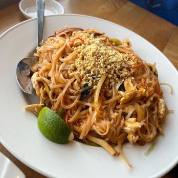 Xina Restaurant - Chicken pad Thai - Chinese Near Me - Toms River, New Jersey Xina Restaurant - Chicken pad Thai - Chinese Near Me - Toms River, New Jersey