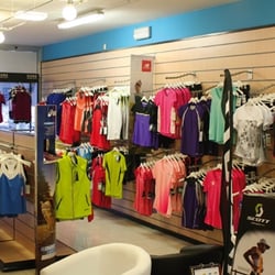 Puro Sport - Interno del negozio