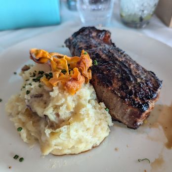 Chart House - NY Strip Steak with Garlic Mashed Potatoes - Seafood Near Me - Weehawken, New Jersey
