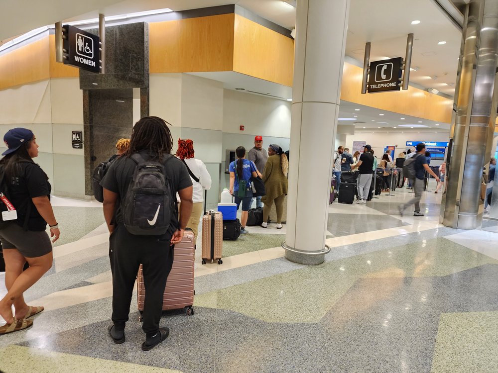 BUDGET RENT A CAR 29 Photos & 44 Reviews 7712 Airport Blvd, Houston