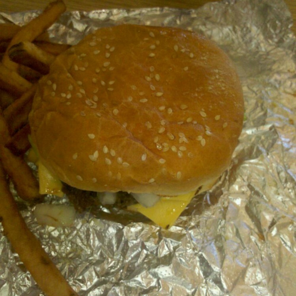 Large bacon cheeseburger Large bacon cheeseburger