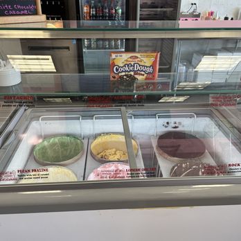 Scoops and Cookies - Ice Cream & Frozen Yogurt Near Me - Deerfield, Illinois