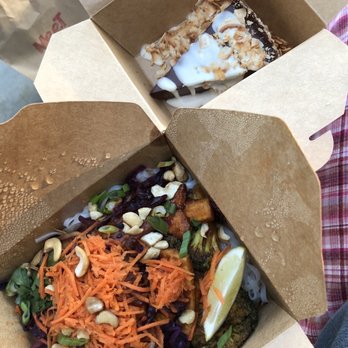 MeeT on Main - Comfort Food Near Me - Vancouver, British Columbia