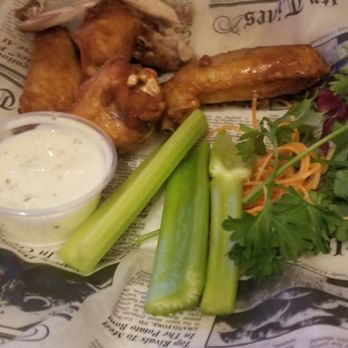 The Saucy crab - Good appetizers (wingzzzz) - Seafood Near Me - Tinley Park, Illinois