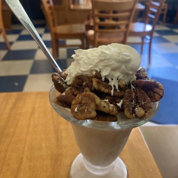 Canton Taggarts Ice Cream - Canton - The Bittner Ice Cream - Ice Cream & Frozen Yogurt Near Me - Canton, Ohio