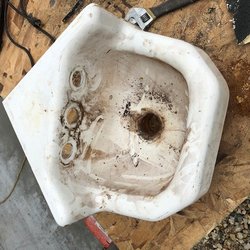 Arlington Porcelain Refinishing - Cast iron corner sink