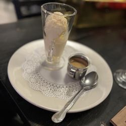 Cassarino's Restaurant