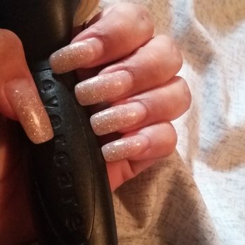 Nail Pro - Nails lasted me 6 weeks (no fills snagging or breakage)it goes to show you quality Nails here at this salon - Nail Salons Near Me - Monterey Park, California