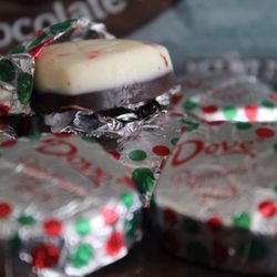 M & M Mars - Dove Dark Peppermint Bark