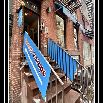 Hamlet's Vintage - Store Front - Used, Vintage & Consignment Near Me - New York, New York