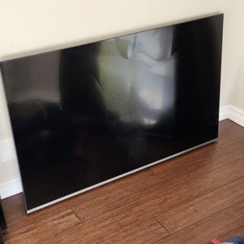 ABC Movers - 55 inch tv - Movers Near Me - Helotes, Texas ABC Movers - 55 inch tv - Movers Near Me - Helotes, Texas