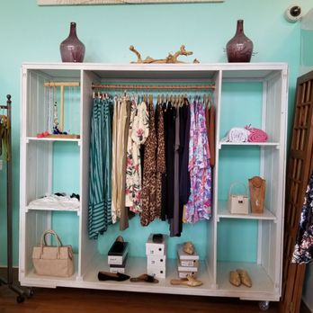 Niu - Attractive displays - Women's Clothing Near Me - Wahiawa, Hawaii Niu - Attractive displays - Women's Clothing Near Me - Wahiawa, Hawaii