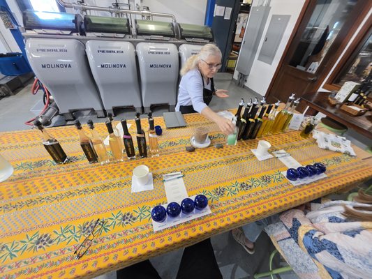 The Olive Press by null