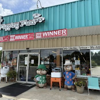 Flipping Flea Marketplace - Flea Markets Near Me - Williamsburg, Virginia
