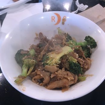 Rc Mongolian BBQ Buffet - Chicken and Broccoli - Buffets Near Me - Rancho Cucamonga, California
