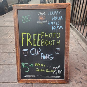 The Library Bar - Bars Near Me - Austin, Texas