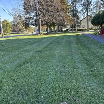 Valley View Lawns - Lawn Services Near Me - Selkirk, New York