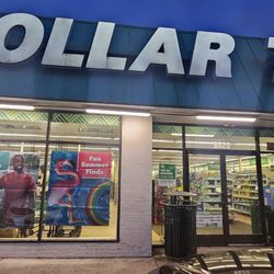 Dollar Tree - Outside