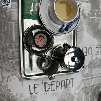 Le Départ Saint Michel - Rainy day and hot tea in Paris, life is good! - Brasseries Near Me - Paris, 75 Le Départ Saint Michel - Rainy day and hot tea in Paris, life is good! - Brasseries Near Me - Paris, 75