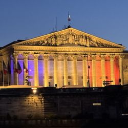 Bateaux Mouches - Assemblée National
