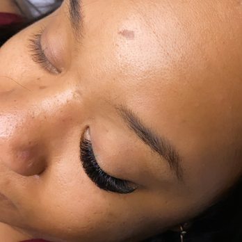 Tyera Banks - This is a before and after of a client that wanted mega volume. Don't worry if this is too much lash we can make it more natural. - Eyelash Service Near Me - Duluth, Georgia