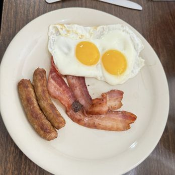 Cedarwood Family Restaurant - 2x4 - Breakfast & Brunch Near Me - Onamia, Minnesota Cedarwood Family Restaurant - 2x4 - Breakfast & Brunch Near Me - Onamia, Minnesota