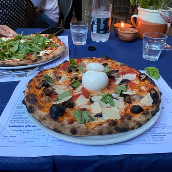 Donna Stella - Buffalo Margherita - with extra basil - Pizza Near Me - Amalfi, SA
