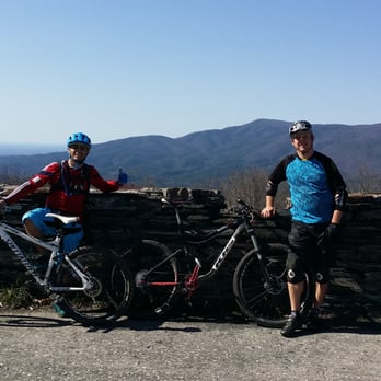 Mulberry Gap - Adventure Basecamp - Thanks to Mulberry Gap we can ride from the top down. - Mountain Biking Near Me - Ellijay, Georgia