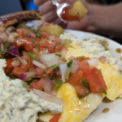 Morning Glory Café - Gosh that white pile of tofu sour cream was sooo good. Can't recall which omelette this is tho it was hubbys