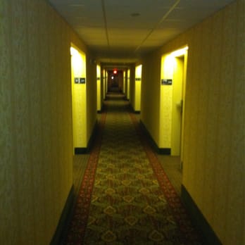 Hampton Inn Eau Claire - Hallway - 2nd floor - Hotels Near Me - Eau Claire, Wisconsin Hampton Inn Eau Claire - Hallway - 2nd floor - Hotels Near Me - Eau Claire, Wisconsin
