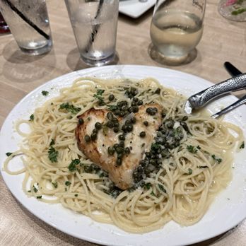 Agostino's Bistro & Pub - Chicken Piccata - Italian Near Me - Cleveland, Ohio Agostino's Bistro & Pub - Chicken Piccata - Italian Near Me - Cleveland, Ohio