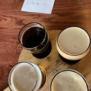 Heavy Riff Brewing - Stout and dark ale flight - Breweries Near Me - Saint Louis, Missouri
