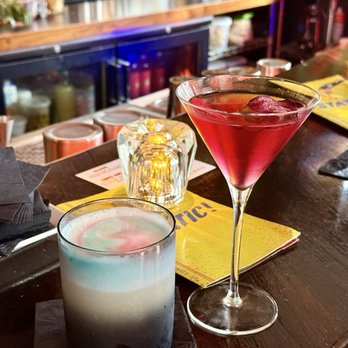 Static! - Cocktail Bars Near Me - Philadelphia, Pennsylvania Static! - Cocktail Bars Near Me - Philadelphia, Pennsylvania