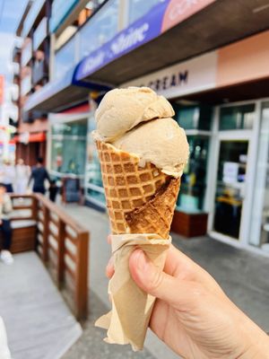 Rain or Shine Ice Cream by null