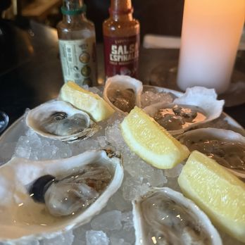 Bar Moro - OYSTERS - Spanish Near Me - Clayton, Missouri