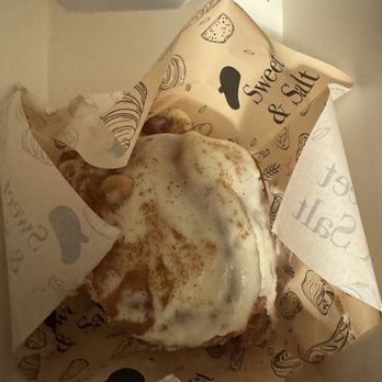 Sweet&Salt Cafe And Bakery - Cinnamon Roll - Bakeries Near Me - Chicago, Illinois Sweet&Salt Cafe And Bakery - Cinnamon Roll - Bakeries Near Me - Chicago, Illinois