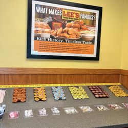 Lee's Famous Recipe Chicken - All the sauces you want