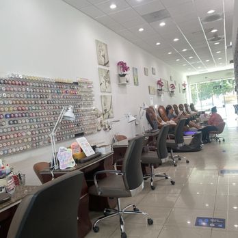 Polished Nails - Nail Salons Near Me - Pico Rivera, California