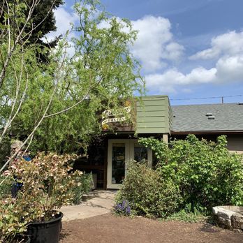 Creswell Bakery - Outside of the place - Breakfast & Brunch Near Me - Creswell, Oregon