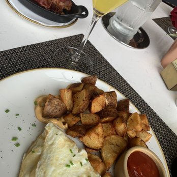 Bacchus Kitchen + Bar - Mimosa and omelette - American Near Me - Grapevine, Texas Bacchus Kitchen + Bar - Mimosa and omelette - American Near Me - Grapevine, Texas