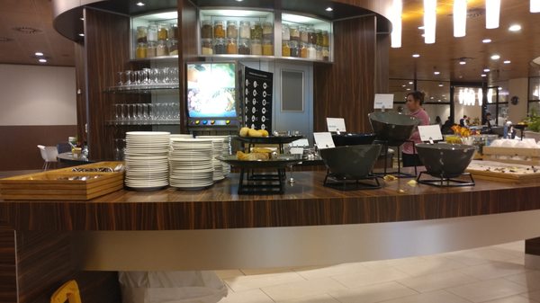 KLM Crown Lounge 25 (Schengen) by null