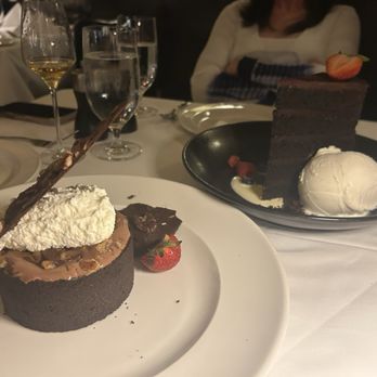 Pappas Bros. Steakhouse - Steakhouses Near Me - Houston, Texas