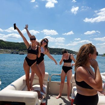 Island Pontoon Rentals - Book #margaritaville for your next big event. Up to 19 passengers, lily pad included, rooftop deck! #bachelorparty #bacheloretteparty - Boating Near Me Island Pontoon Rentals - Book #margaritaville for your next big event. Up to 19 passengers, lily pad included, rooftop deck! #bachelorparty #bacheloretteparty - Boating Near Me