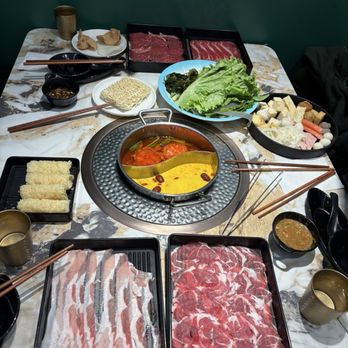 JIYU Thai Hot Pot - Seafood Near Me - Markham, Ontario
