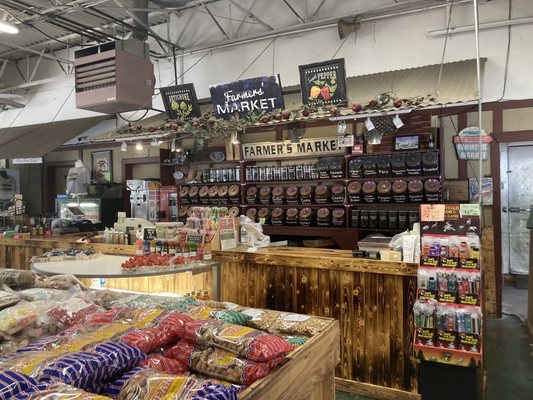 Georgia's Farmer's Market by null