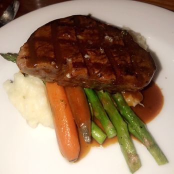 Fleetwood's on Front St - filet mignon - New American Near Me - Lahaina, Hawaii