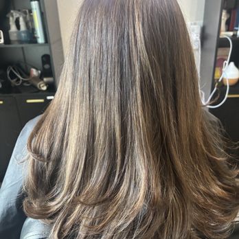 Naz beauty - Hair Salons Near Me - Round Rock, Texas